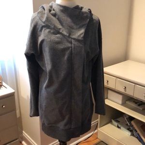 Lululemon asymmetrical zipped jacket size 6
